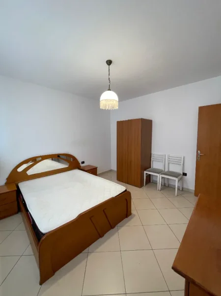 Tirane, jepet me qera apartament 2+1+Aneks+Ballkon , 120 m² 500 € (astir , unaza e re)