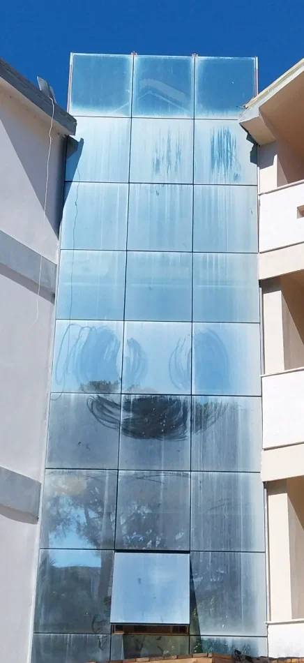 Durres, shes OKAZION. MBYLLET HOTEL☆☆☆☆ • SHITET DRITARE DURALUMIN I PASTËR DHE I PLOTË, DOPIO XHAM. 750 €