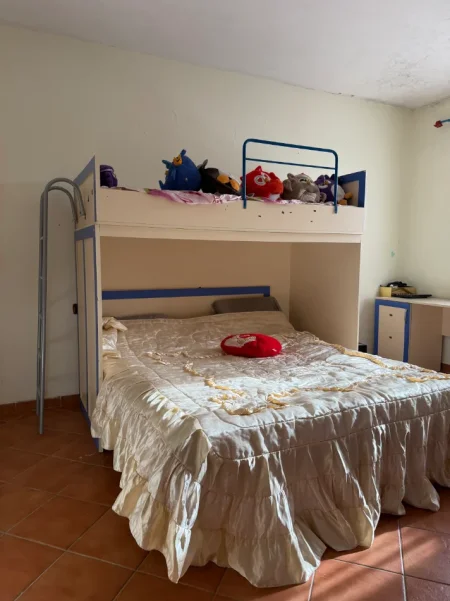 Tirane, jepet me qera 2+1 35000 leke