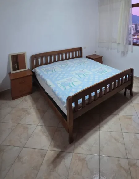 Tirane, jepet me qera Vile 1+1 Kati 2, 60 m² (Fundi Rruges Jordan Misja, Sapo kalon Shinat e Trenit)