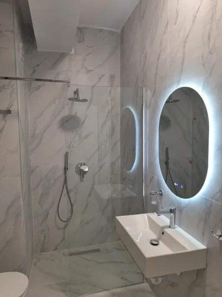 Tirane, jepet me qera apartament 1+1 Kati 4, 61 m² 40.000 LEK (Kompleksi Kaimi, ALI DEMI)  PA KOMISION