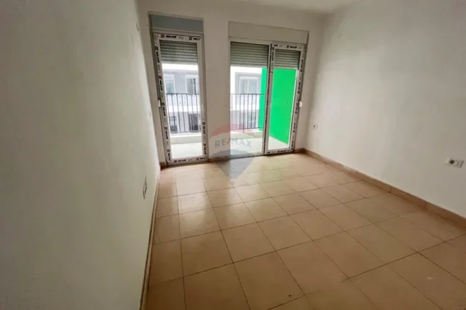 Tirane, shitet apartament , 142 m² 181.233 € 