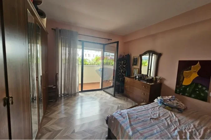 Tirane, shitet apartament , 135 m² 189.001 € 