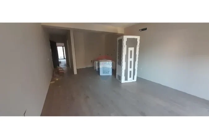 Tirane, jepet me qera apartament , 82 m² 600 € 