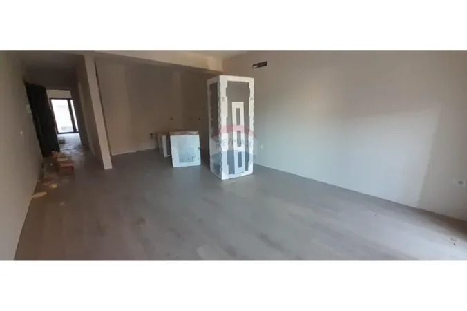 Tirane, jepet me qera apartament , 82 m² 600 € 
