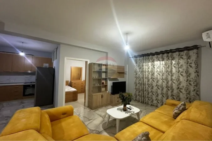 Tirane, jepet me qera apartament , 120 m² 631 € 