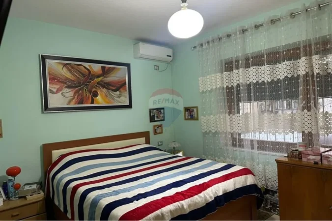 Tirane, jepet me qera apartament , 90 m² 820 € 