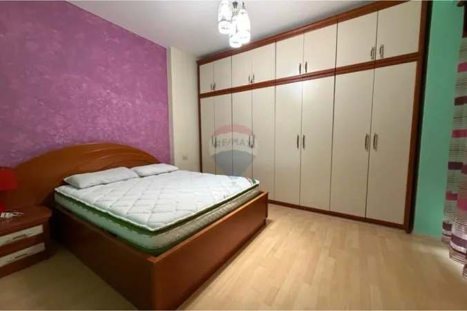 Tirane, jepet me qera apartament , 120 m² 750 € (Rr Dritan Hoxha)