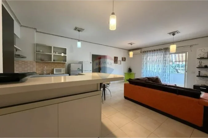 Tirane, jepet me qera apartament , 120 m² 750 € (Rr Dritan Hoxha)