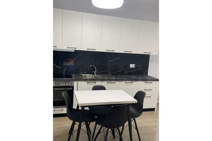 Tirane, jepet me qera apartament , 61 m² 600 € 