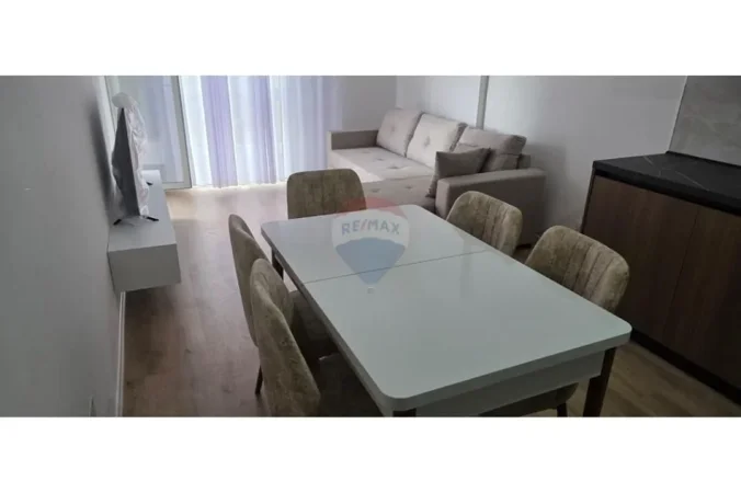 Tirane, jepet me qera apartament , 100 m² 500 € (Univers City)