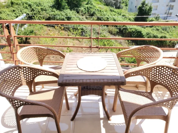 Shkembi Kavajes, apartament ne plazh