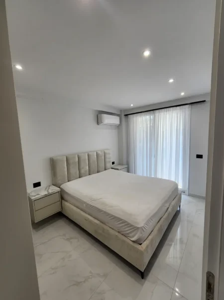 Durres, jepet me qera apartament 1+1+Aneks+Ballkon Kati 1, 60 m² 350 € 