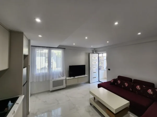 Durres, jepet me qera apartament 1+1+Aneks+Ballkon Kati 1, 60 m² 350 € 