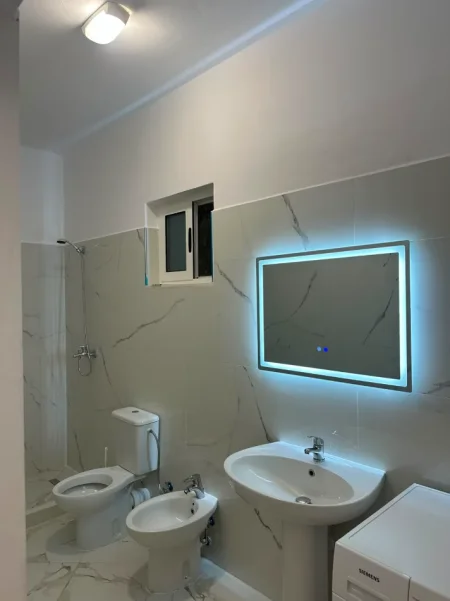 Durres, jepet me qera apartament 1+1+Aneks+Ballkon Kati 1, 60 m² 285 € 