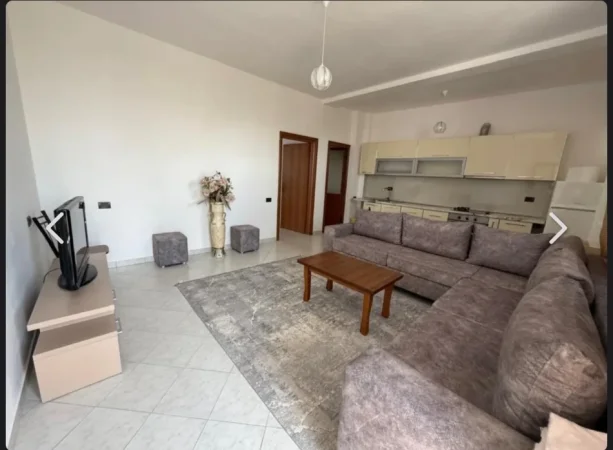 Tirane, jap me qera apartament 1+1+Ballkon Kati 2, (Bulevardi i Ri)