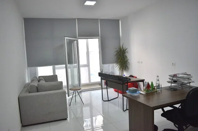 Tirane, jepet me qera zyre Kati 2, 120 m² 1.200 € (Komuna e Parisit/ Kika 2)
