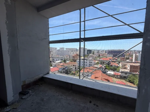 Tirane, shitet apartament 2+1+Ballkon Kati 6, 101 m² 253.000 € (Inxhinieria Ndertimit)