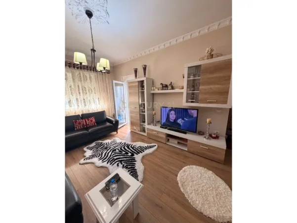 Tirane, shitet apartament 2+1+Ballkon Kati 6, 110 m² 306.900 € 