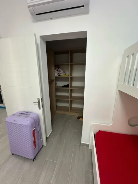 Durres, jepet me qera apartament 1+1 Kati 3, 75 m² 350 € (golem)
