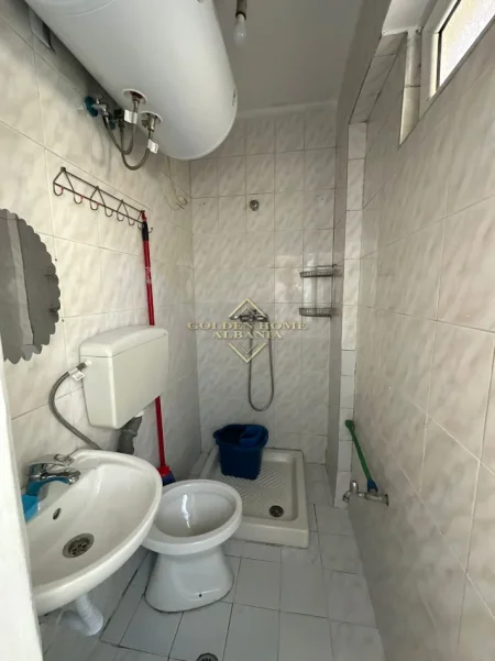 Tirane, jepet me qera 1+1 , 45 m² 350 € 