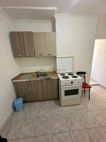 Tirane, jepet me qera 1+1 , 45 m² 350 € 