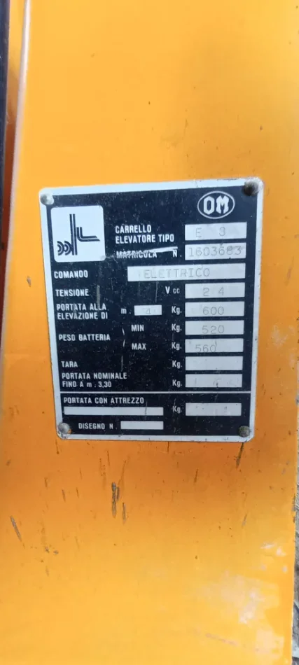 Tirane, shes Forklift Pirun elektrik OM 1.800 €