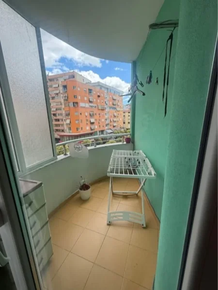 🏡 Jepet Apartament me Qera tek Komuna e Parisit, 750 mije leke