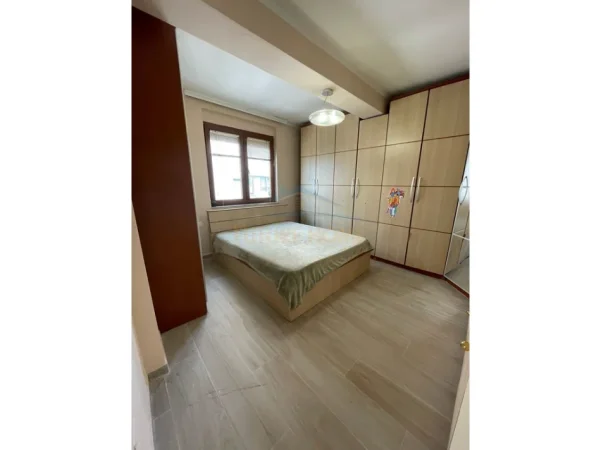 Tirane, shitet apartament 1+1 Kati 7, 87 m² 252.000 € (Bulevardi Zogu i 1)