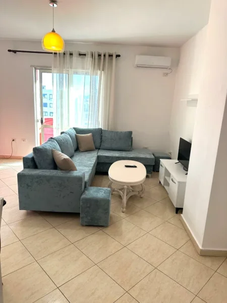 🏡 Jepet me Qera Apartament 3+1 ne Astir, 550 mije leke