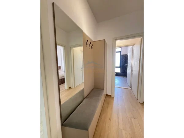 Tirane, jepet me qera apartament 1+1 Kati 3, 76 m² 500 € (Dogana)