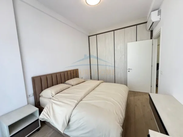 Tirane, jepet me qera apartament 1+1 Kati 3, 76 m² 500 € (Dogana)