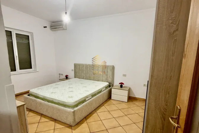 Tirane, jepet me qera apartament 2+1 Kati 5, 80 m² 500 € (Brryli)