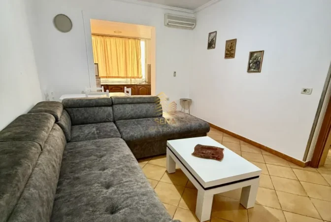 Tirane, jepet me qera apartament 2+1 Kati 5, 80 m² 500 € (Brryli)