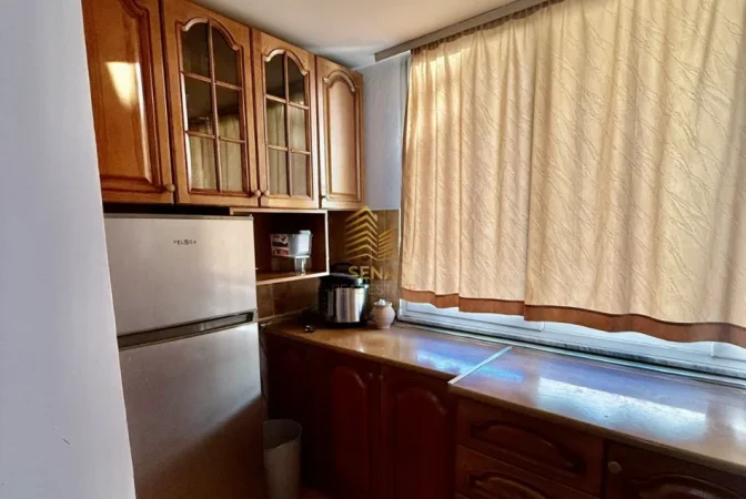 Tirane, jepet me qera apartament 2+1 Kati 5, 80 m² 500 € (Brryli)