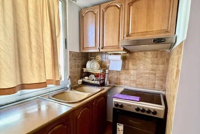 Tirane, jepet me qera apartament 2+1 Kati 5, 80 m² 500 € (Brryli)