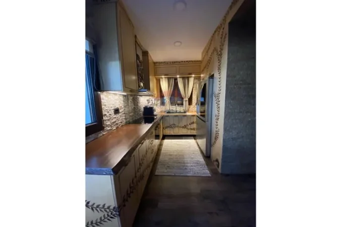 Penthouse me qira ne Yzberisht