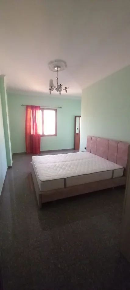 Tirane, jepet me qera apartament 2+1+Aneks+Ballkon , 100 m² 415 €