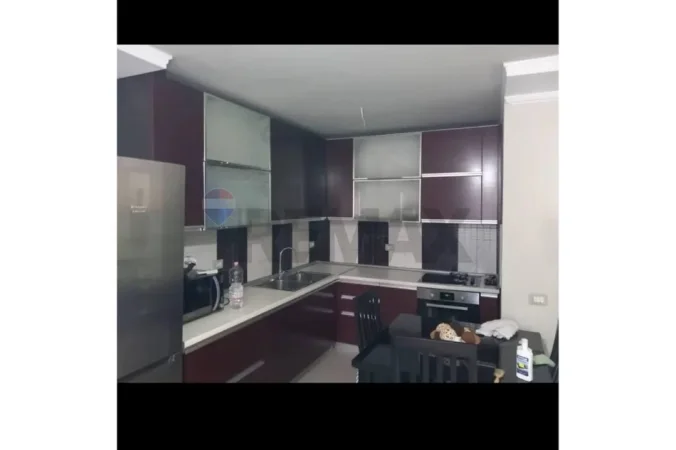 Tirane, jepet me qera apartament 2+1+Aneks+Ballkon Kati 3, 82 m² 550 € (irfan tomini)