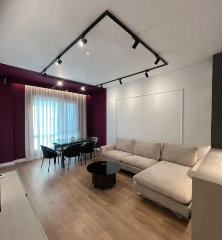Tirane, jepet me qera apartament 2+1 , 90 m² 1.000 € 