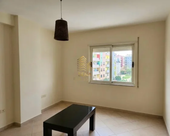 Tirane, jepet me qera apartament 2+1+Ballkon Kati 3, 100 m² 550 € (Bulevardi i Ri)