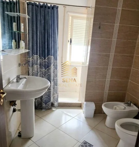 Tirane, jepet me qera apartament 2+1+Ballkon Kati 3, 100 m² 550 € (Bulevardi i Ri)