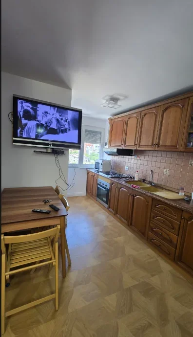 Tirane, shitet 2+1 Kati 6, 70 m² 150.000 € (Selite)