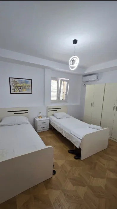 Tirane, shitet 2+1 Kati 6, 70 m² 150.000 € (Selite)