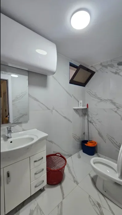 Tirane, shitet 2+1 Kati 6, 70 m² 150.000 € (Selite)