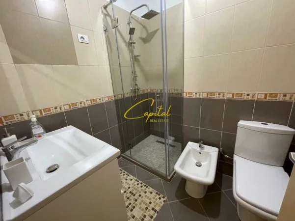 Tirane, jepet me qera apartament 2+1 Kati 2, 104 m² 800 € (RRUGA E ELBASANIT)