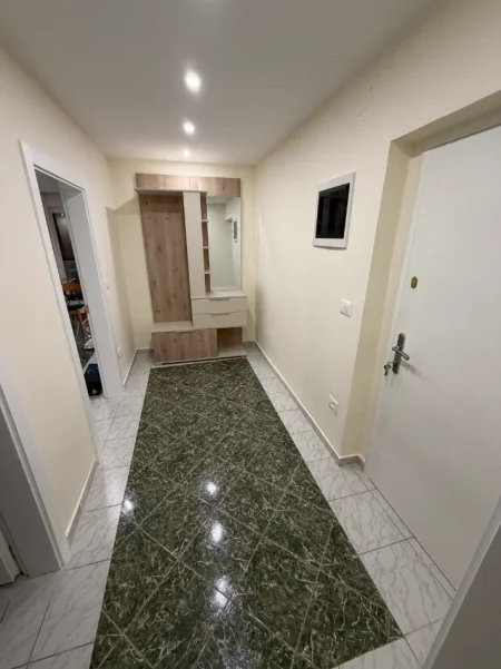 Tirane, jepet me qera apartament 1+1+Aneks+Ballkon Kati 5, 61 m² 610 € (Irfan Tomini)