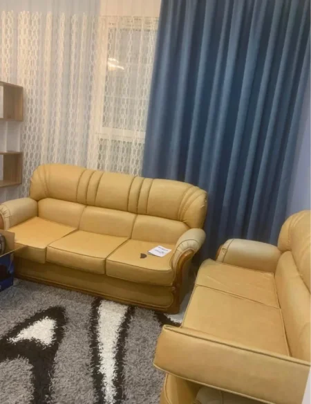 Tirane, jepet me qera apartament 1+1 Kati 1, 65 m² 450 € (Rruga Llazi Miho)