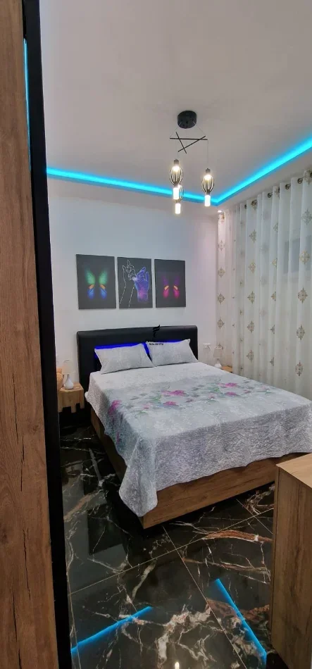 Tirane, shitet shtepi Vile 1 Katshe Kati 1, 172 m² 450.000 € (XHAMLLIKU)