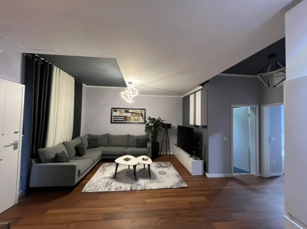 Tirane, jepet me qera apartament Kati 1, 100 m² 650 € (Kopshti Zoologjik)